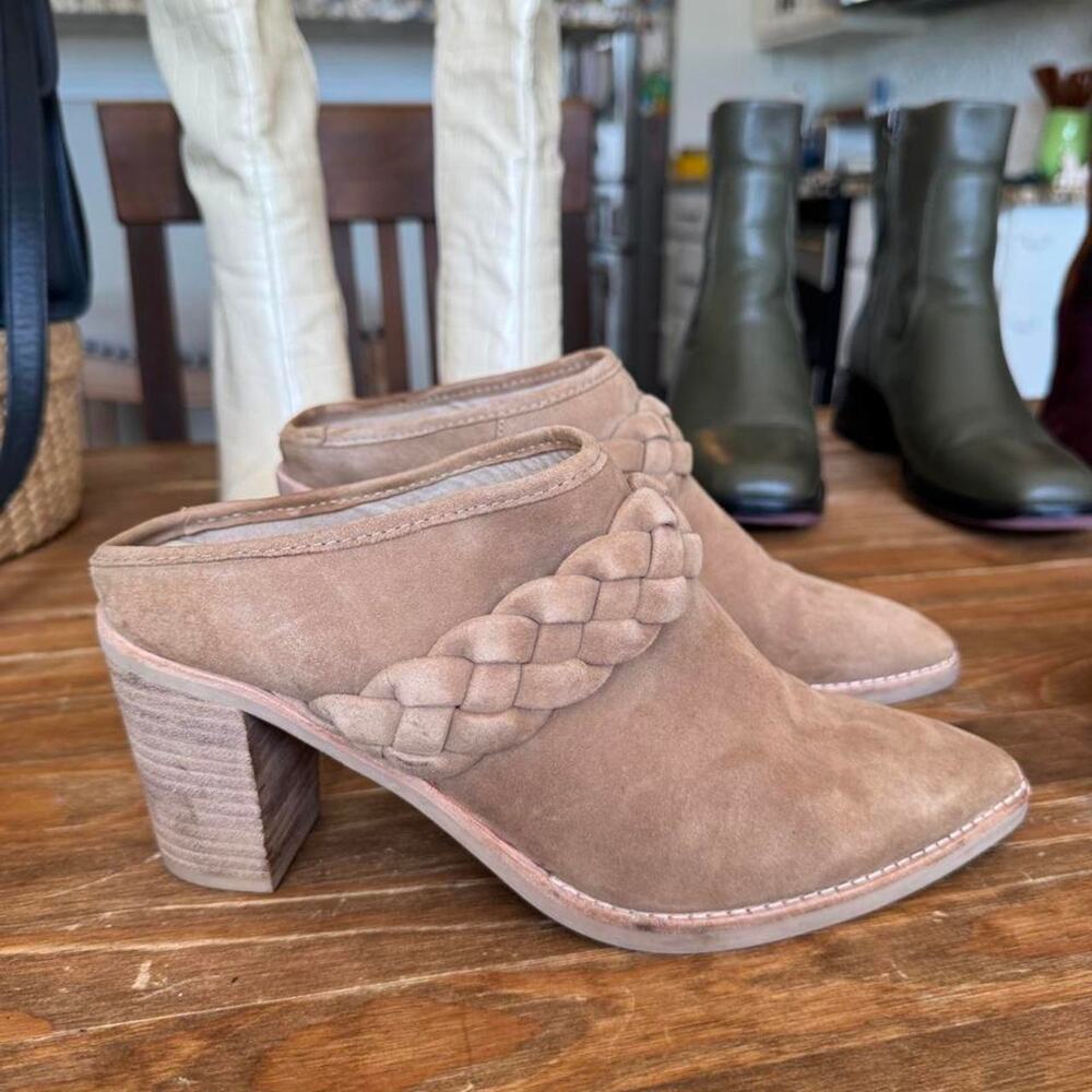 Dolce Vita Serla Mules Pointed Toe & Block Heels